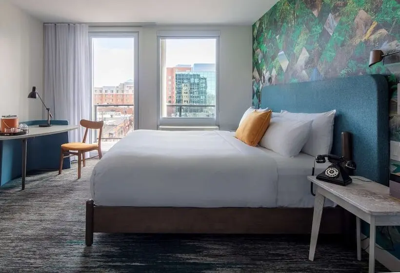 Standard-huone Parivuode, Canvas Moncton, Tapestry Collection By Hilton