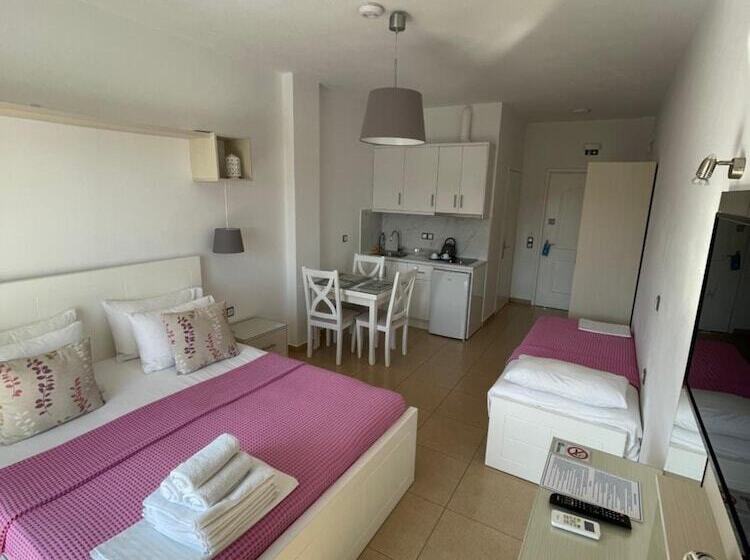 Triple Room Sea View, Mira Mare