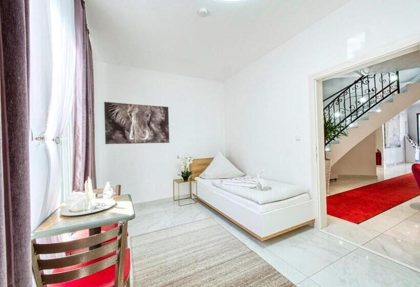 اتاق استاندارد, Pension Amanda