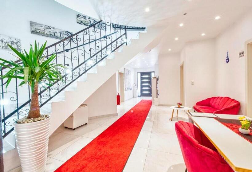 اتاق استاندارد یک نفره, Pension Amanda