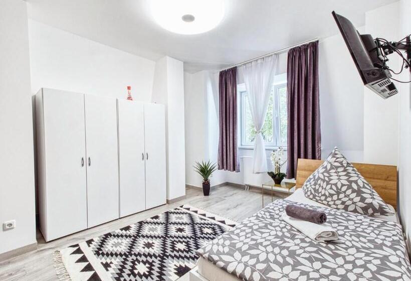 اتاق استاندارد, Pension Amanda