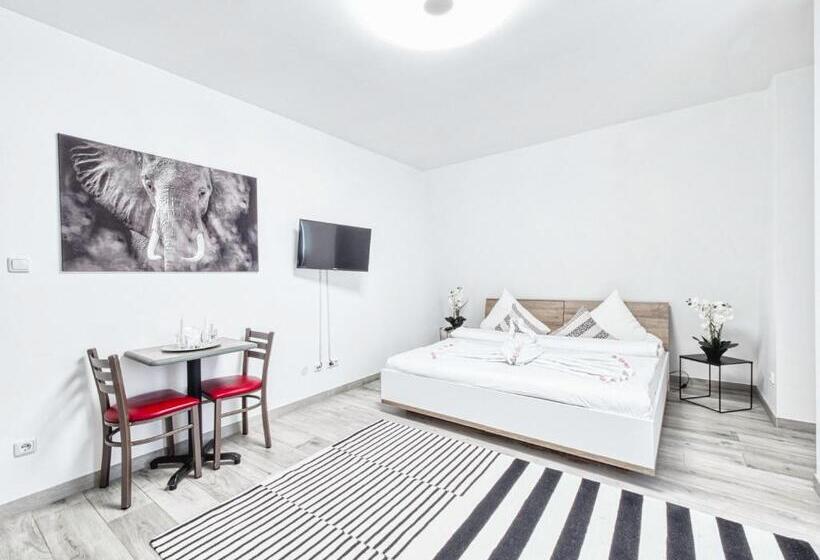 اتاق استاندارد, Pension Amanda