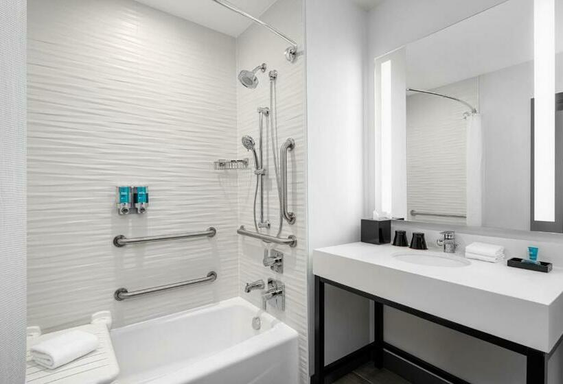 キングサイズベッドのスタンダードルーム, Aloft Katy Mills