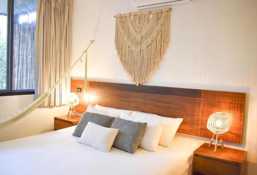 Medencére Néző Deluxe Szoba, Amaka Calma Tulum