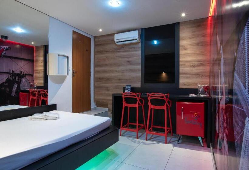 Люкс Deluxe Кровать Кинг, Motel Fantasy 1