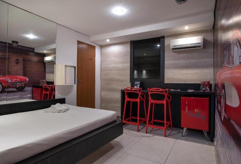 Люкс Deluxe Кровать Кинг, Motel Fantasy 1