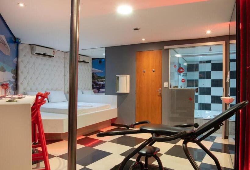 Люкс Повышенной Комфортности, Motel Fantasy 1