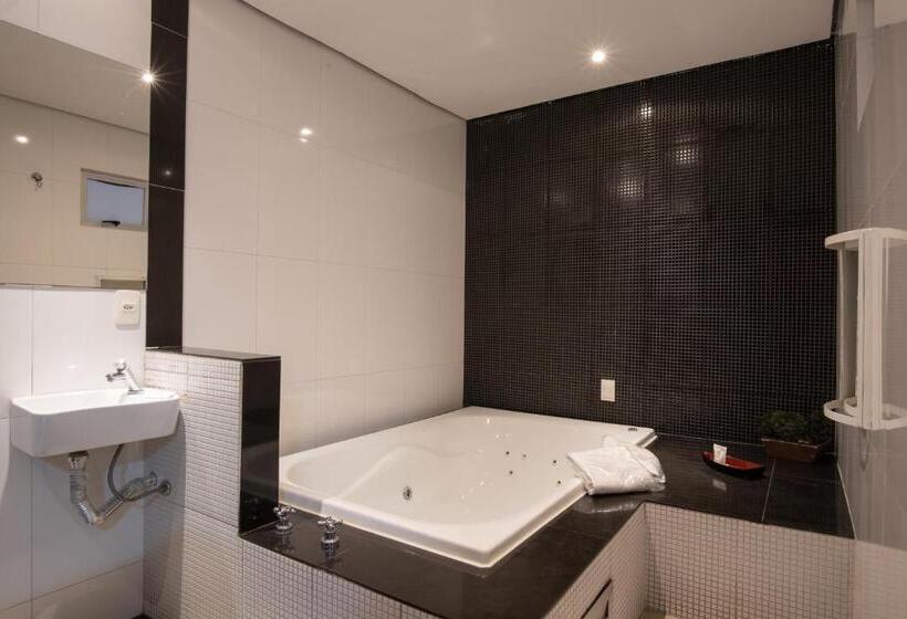 Люкс Повышенной Комфортности, Motel Fantasy 1