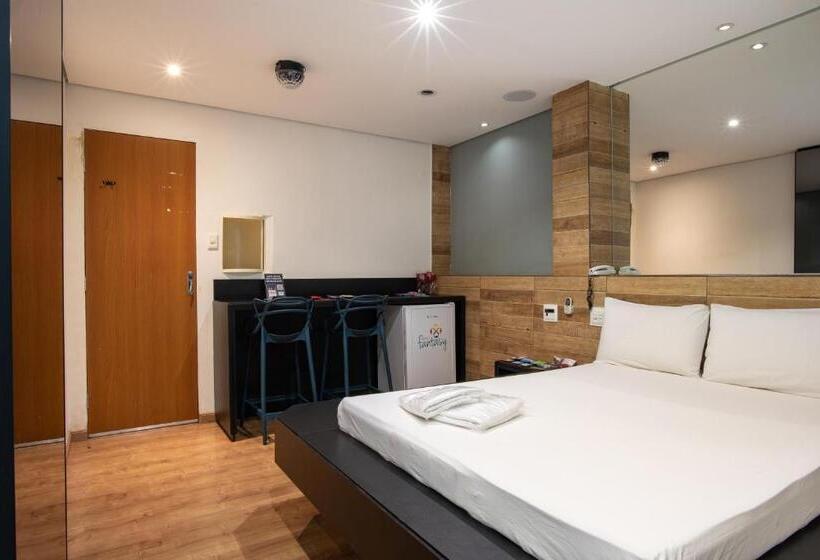 Номер Economy, Motel Fantasy 1