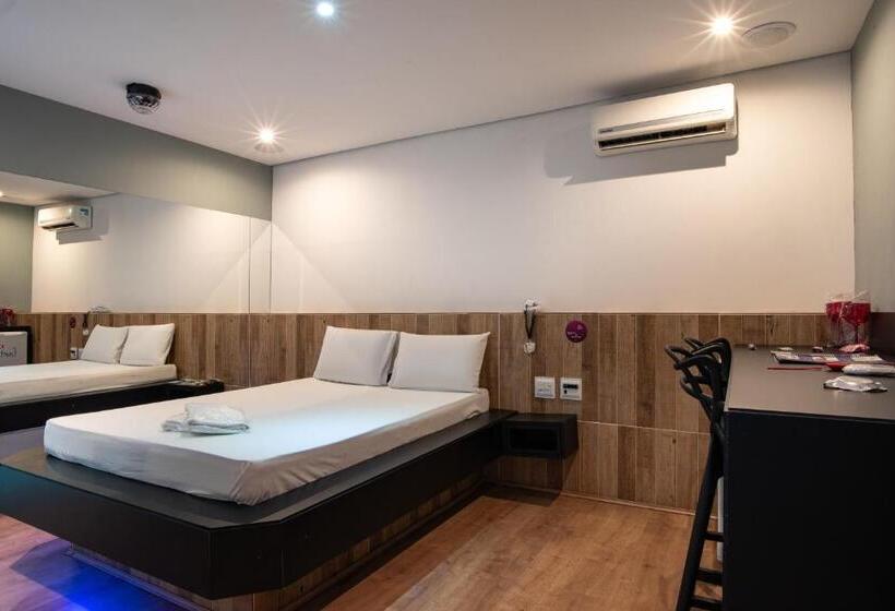 Номер Economy, Motel Fantasy 1