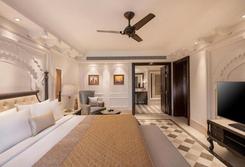 سوییت با استخر, Aurika, Udaipur