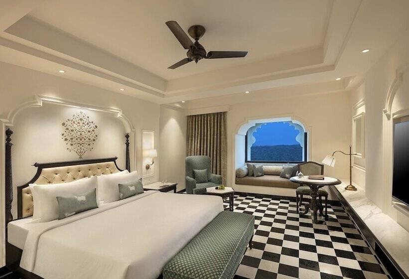 اتاق لوکس با تخت بزرگ, Aurika, Udaipur