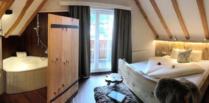 2 Bedroom Apartment, Garni Ida