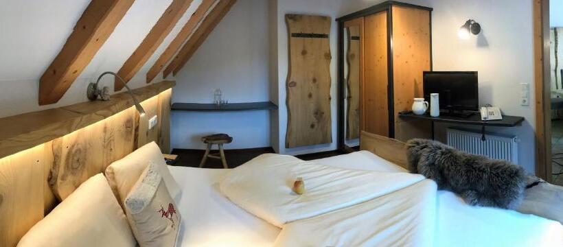 2 Bedroom Apartment, Garni Ida