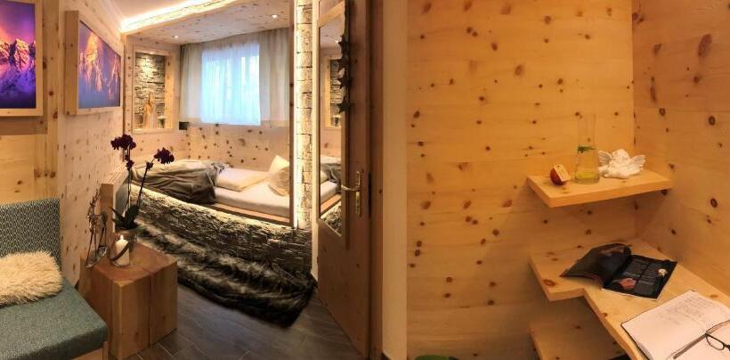 Single Deluxe Room, Garni Ida