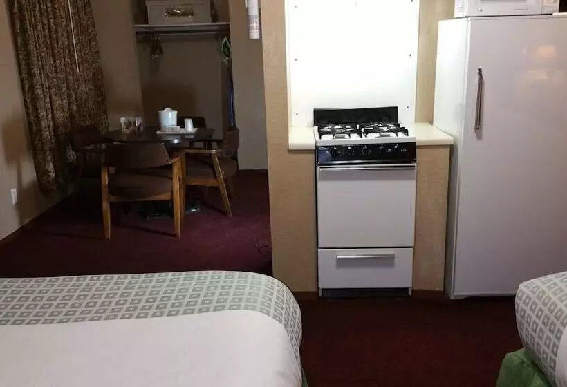 اتاق لوکس, El Dorado Motel