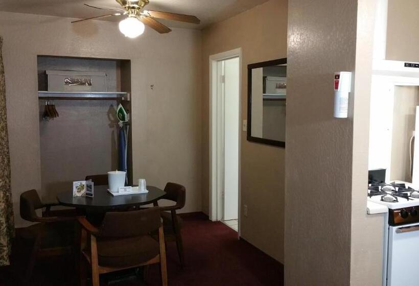 Номер Deluxe, El Dorado Motel