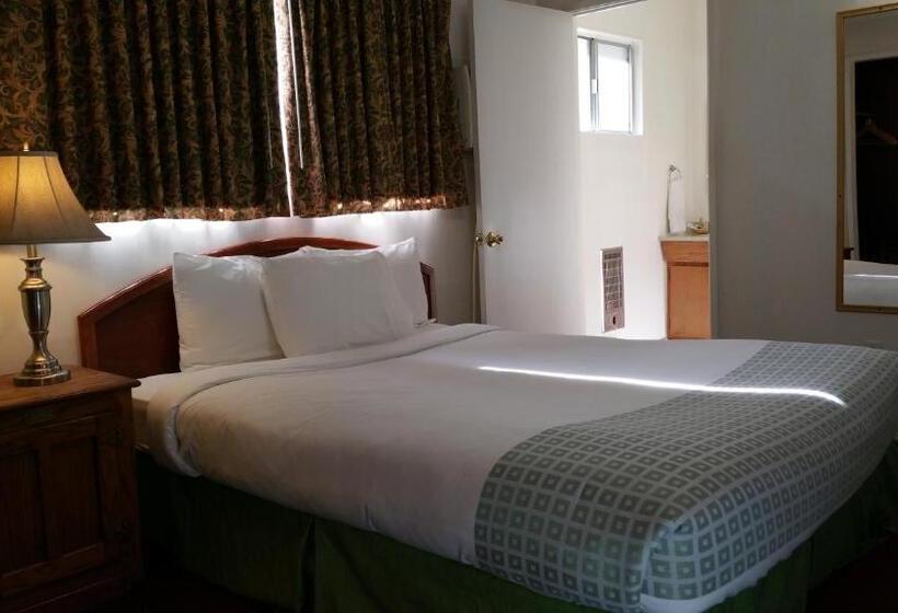 Люкс 2 Спальни, El Dorado Motel