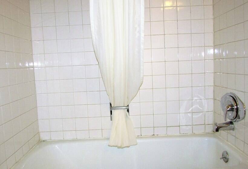 غرفة قياسية, Euclid Motel