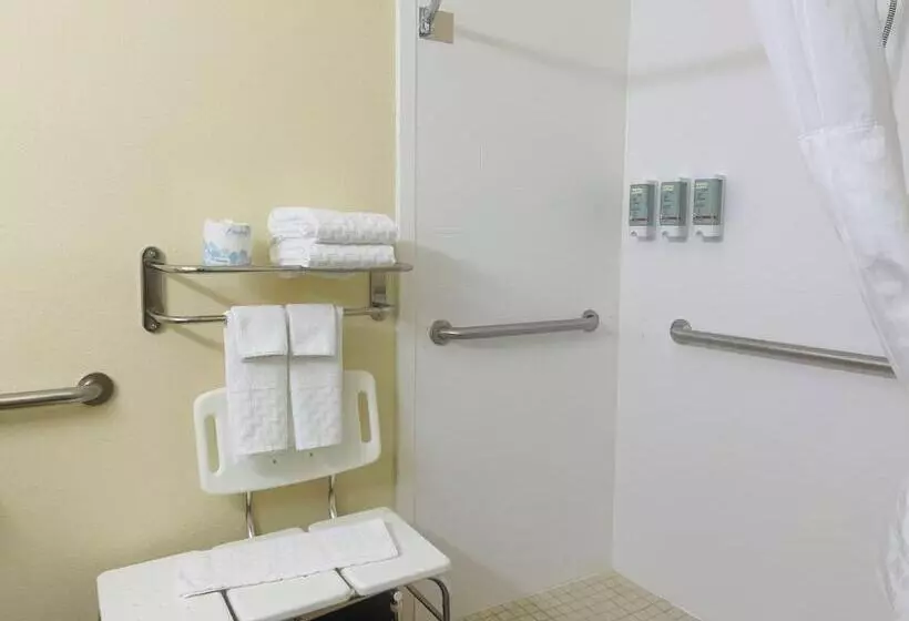 身障者適用キングサイズベッドルーム, Best Western Kokomo