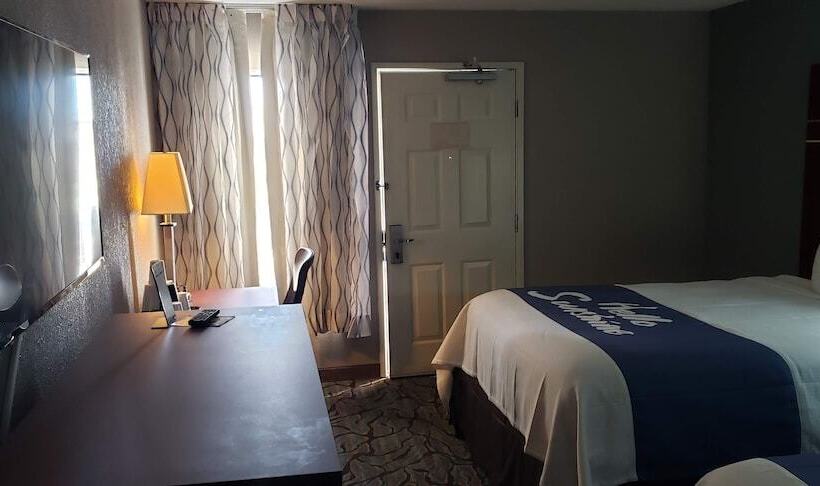 غرفه قياسيه سريرين مزدوجين, Days Inn By Wyndham West Des Moines   Clive