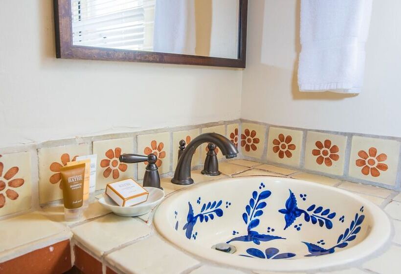 디럭스 룸, El Cordova