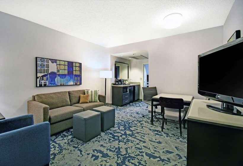 Люкс, Embassy Suites Charleston