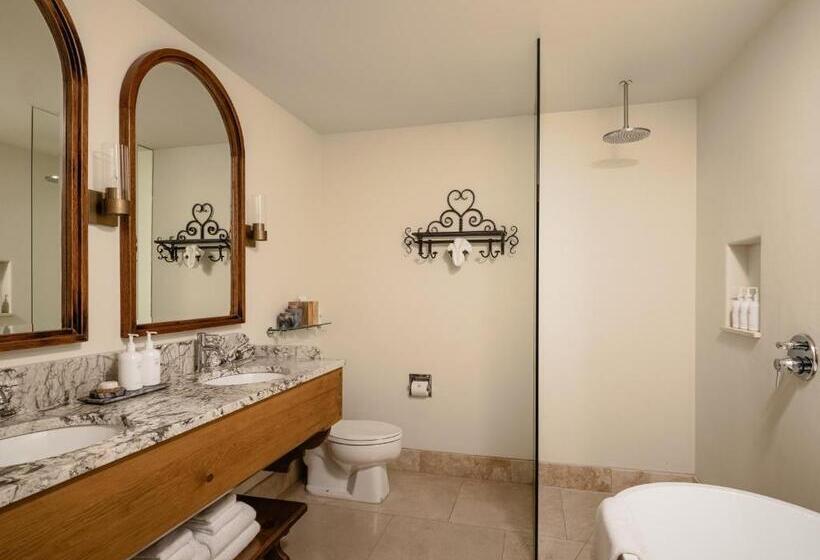 Номер Стандарт Вид на Бассейн, Enzian Inn