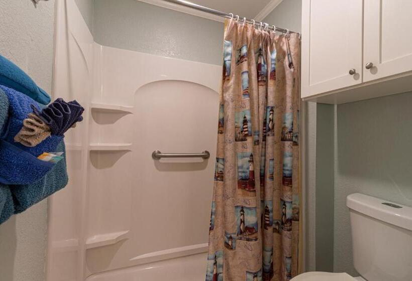 Studio Standard, Executive Keys Condominiums On The Beach