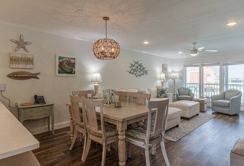 Appartement 2 Chambres, Executive Keys Condominiums On The Beach