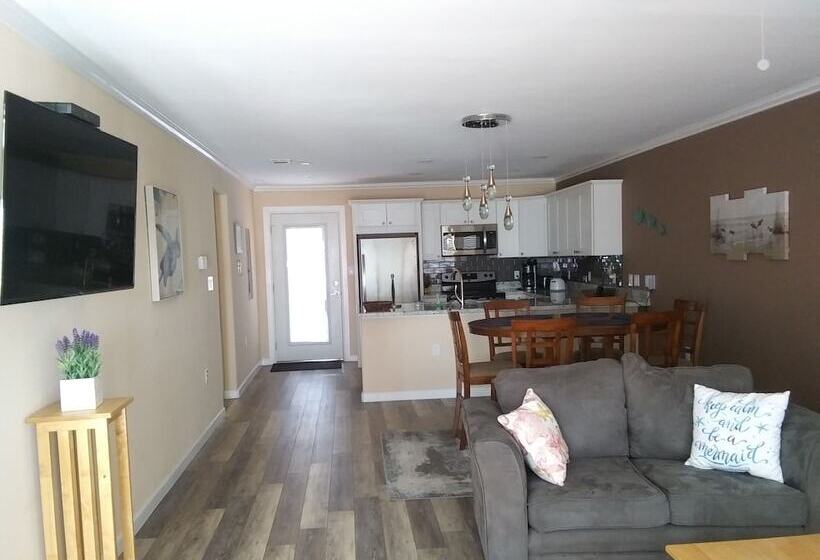 Appartement 2 Chambres, Executive Keys Condominiums On The Beach