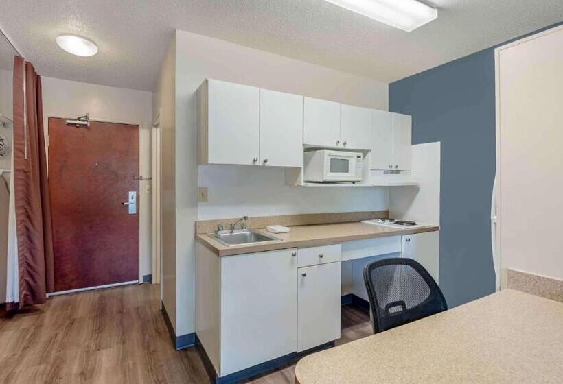 إستوديو قياسى, Extended Stay America Select Suites  Chicago  Rolling Meadows