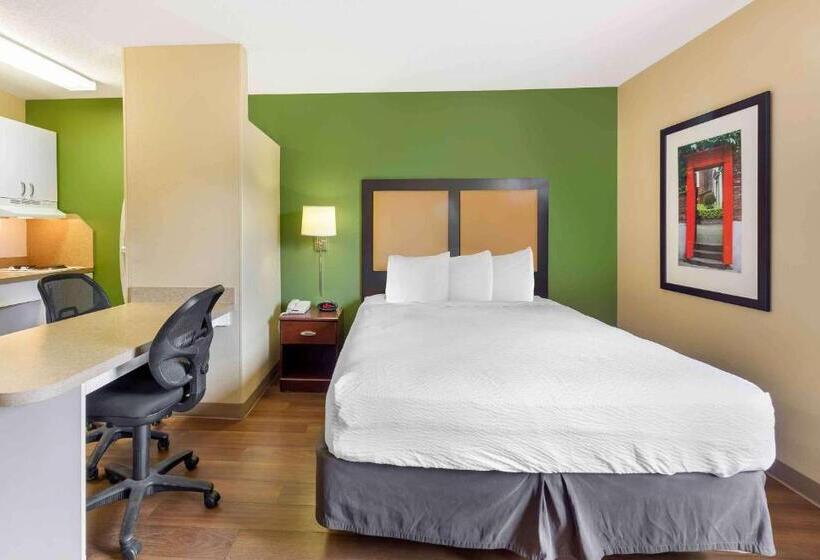 스탠다드 스튜디오, Extended Stay America Suites  Akron  Copley  East