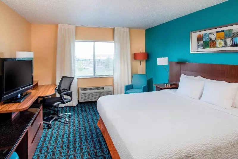 キングサイズベッドのスタンダードルーム, Fairfield Inn & Suites Cheyenne