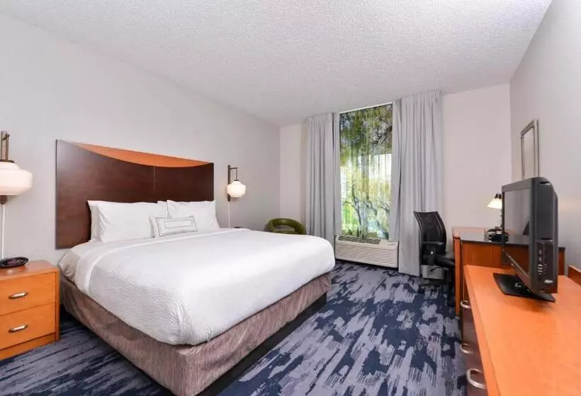 キングサイズベッドのスタンダードルーム, Fairfield Inn & Suites By Marriott Ocala