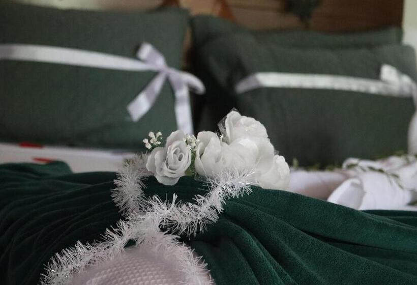 샬레, Pousada E Restaurante Amazonia