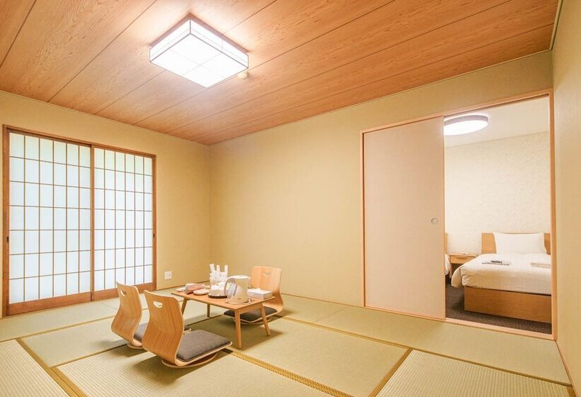 Семейный Номер, Fujiyama Inn Conifer