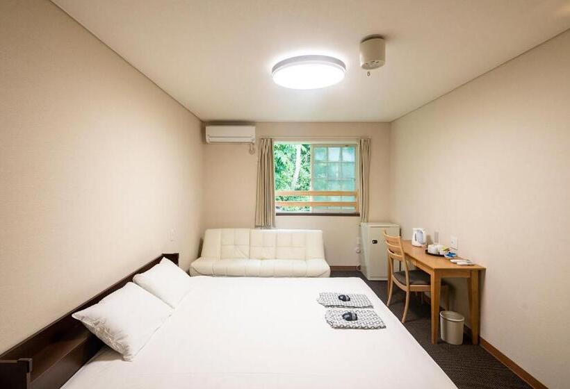 Номер Стандарт Трехместный, Fujiyama Inn Conifer