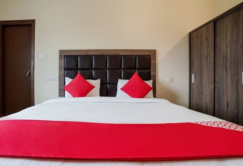 Номер Стандарт, Super Hotel O Gokul Grand Near Sr Nagar Police Station