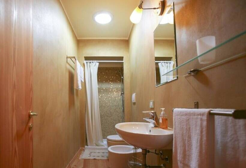 شقة غرفة واحدة, Solimago Dimora Storica