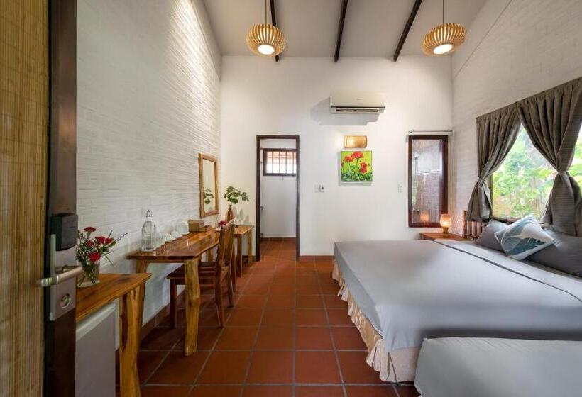 اتاق استاندارد سه تخته با چشمانداز باغ, An Nhien Retreat