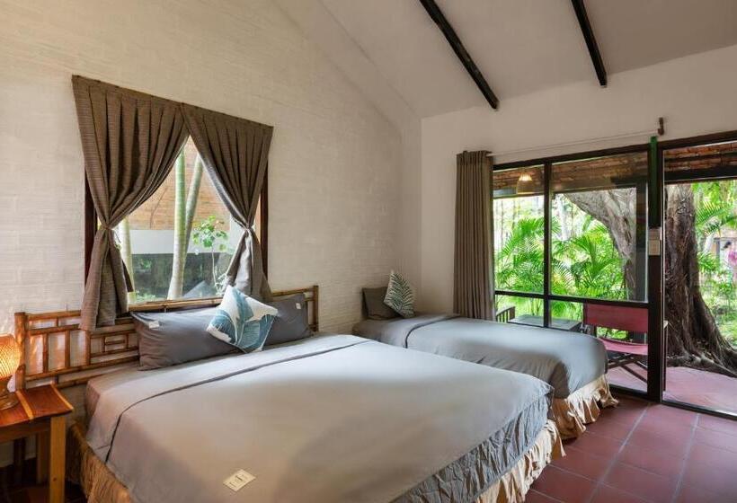 اتاق استاندارد سه تخته با چشمانداز باغ, An Nhien Retreat