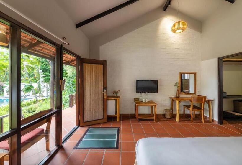 اتاق لوکس با چشم‌انداز استخر, An Nhien Retreat