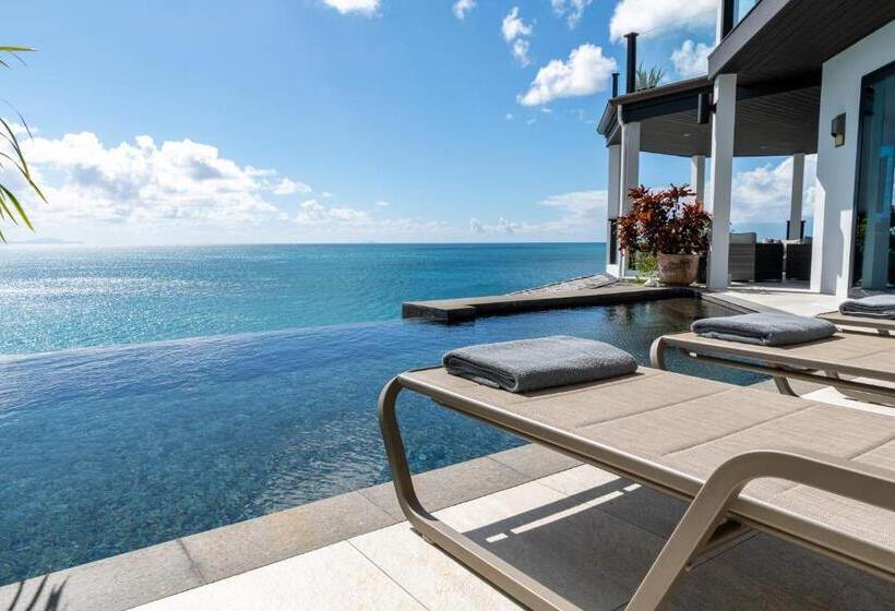 غرفة قياسية مطلّة علي البحر, Tamarind Hills Resort & Villas