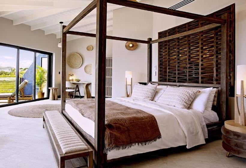 جناح مطلّ علي البحر مزود بجاكوزى, Tamarind Hills Resort & Villas