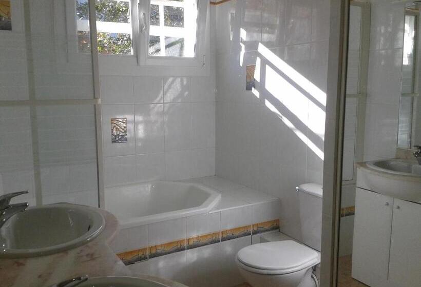 Номер Стандарт, Chambres D Hotes Beziers