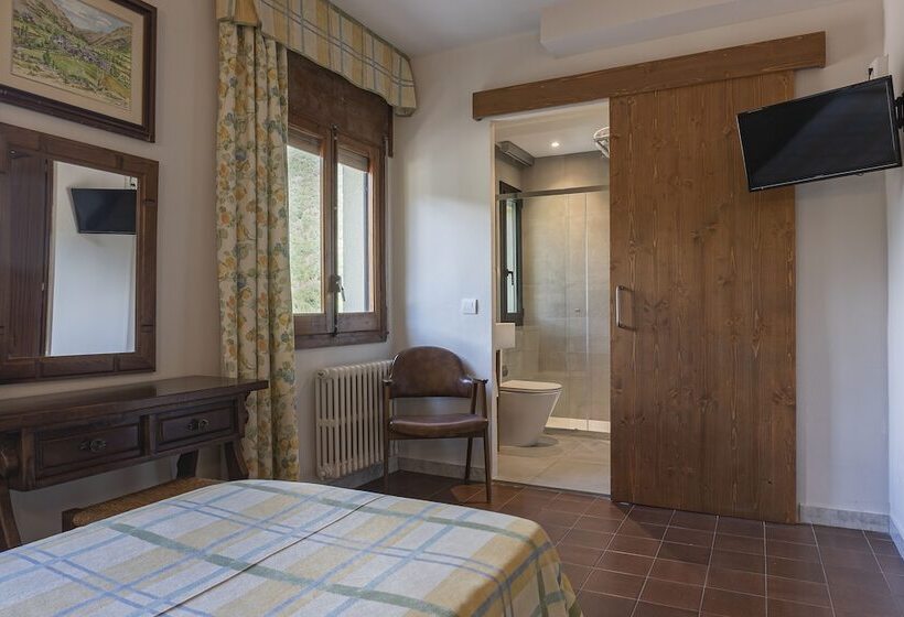 스탠다드 룸, Cardós