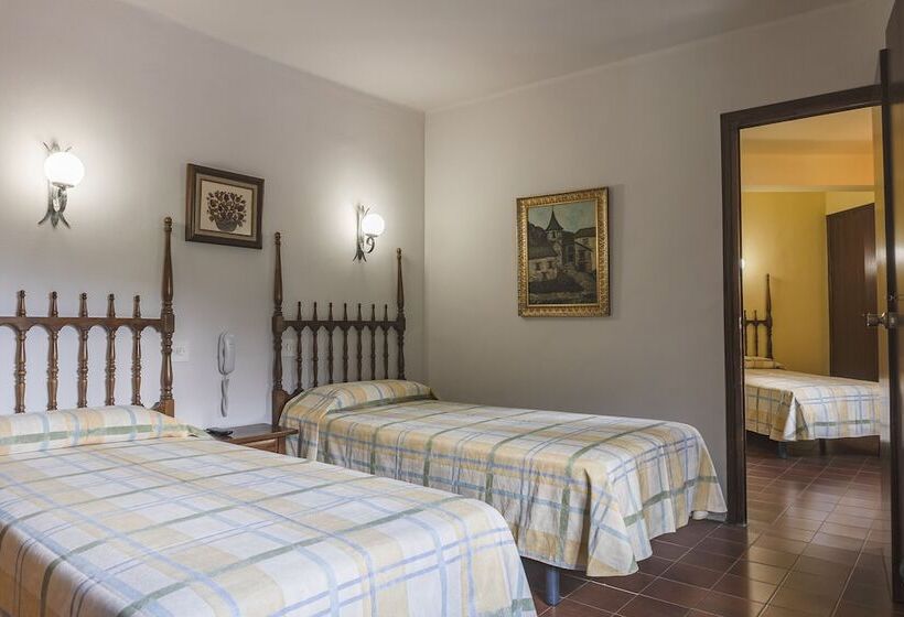 4인용 스탠다드 룸, Cardós