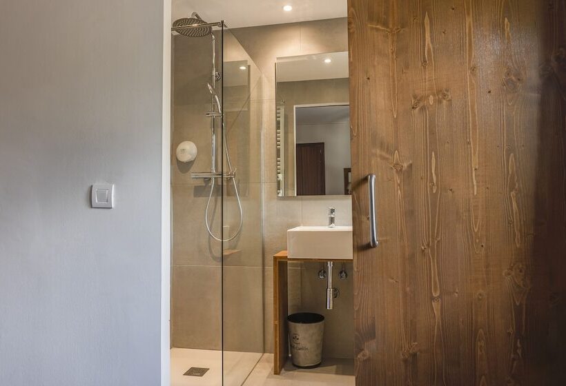 스탠다드 싱글 룸, Cardós