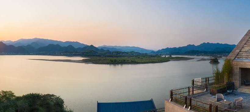 جناح ديلوكس سرير كينج, Conrad Hangzhou Tonglu